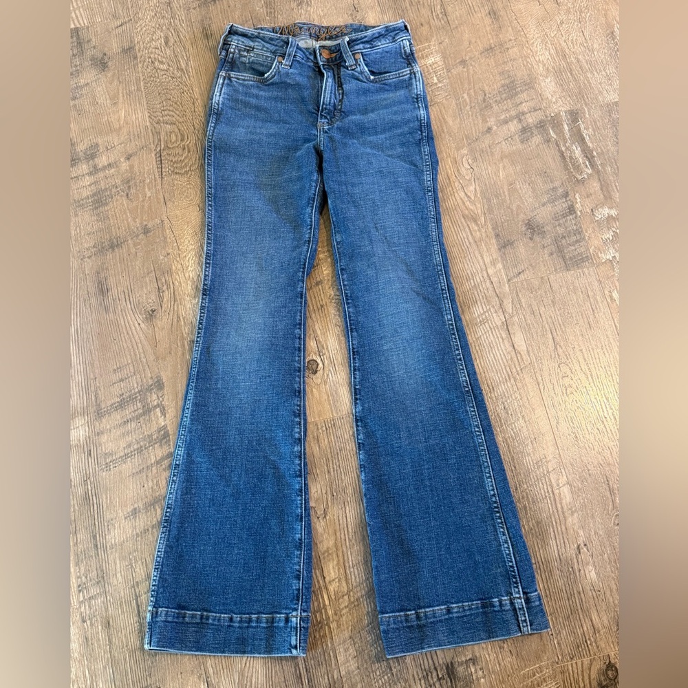 Wrangler Bootcut Blue Jeans 25x32